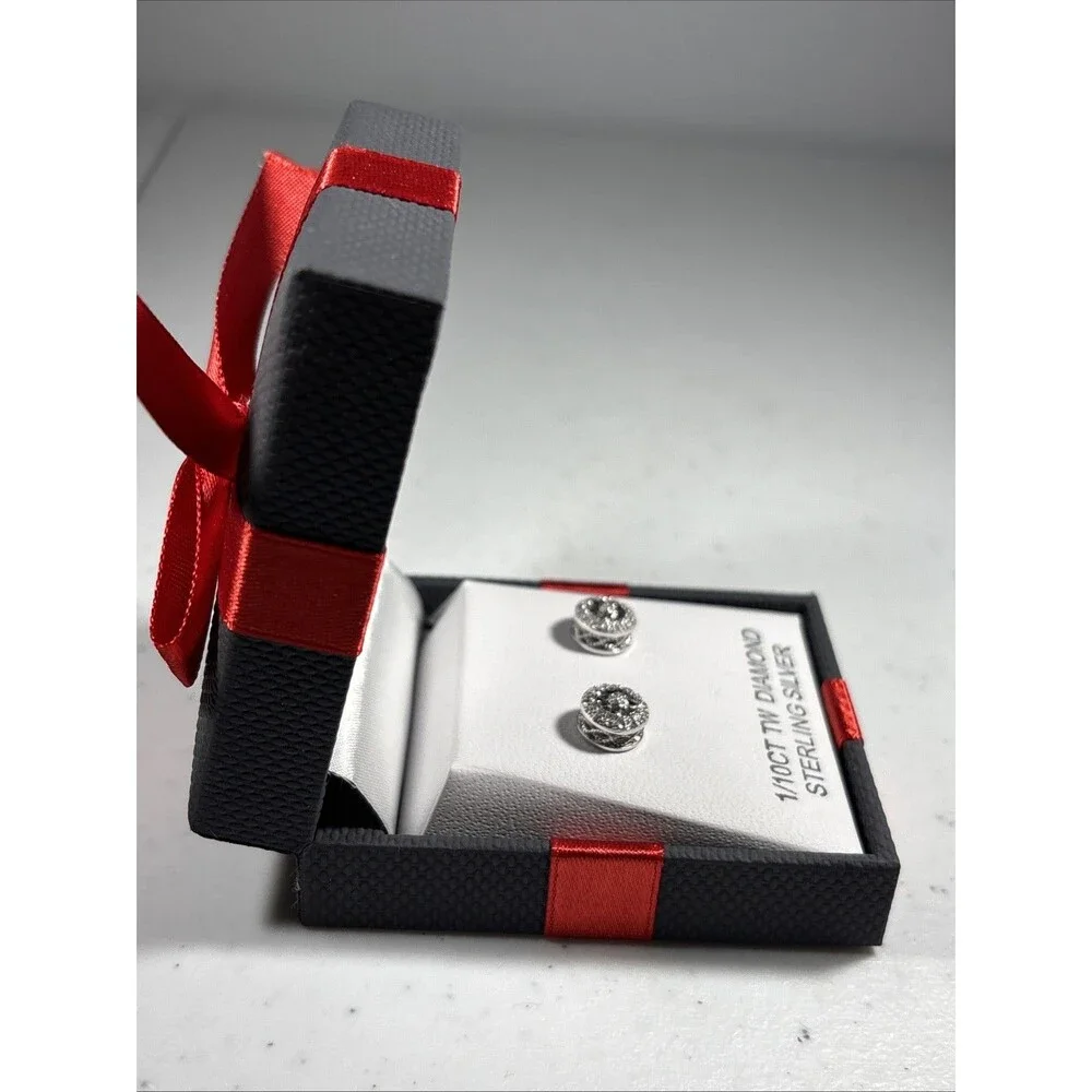 New  1/10 CTTW Diamond Sterling Silver Stud Earrings in Gift Box